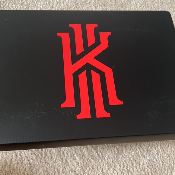 Kyrie 7 grain aquamarine (GS) basketball shoes. - Picture 2 of 4